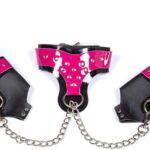 Fashion Collar And Mittens Constraint Set